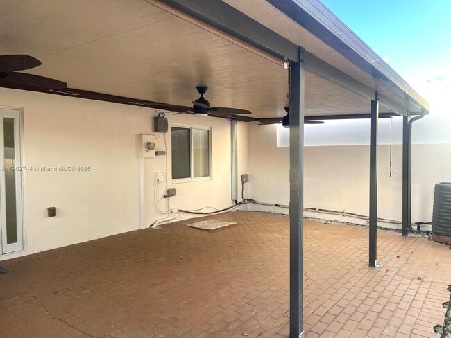 Building Photo - 14056 SW 51st Ln