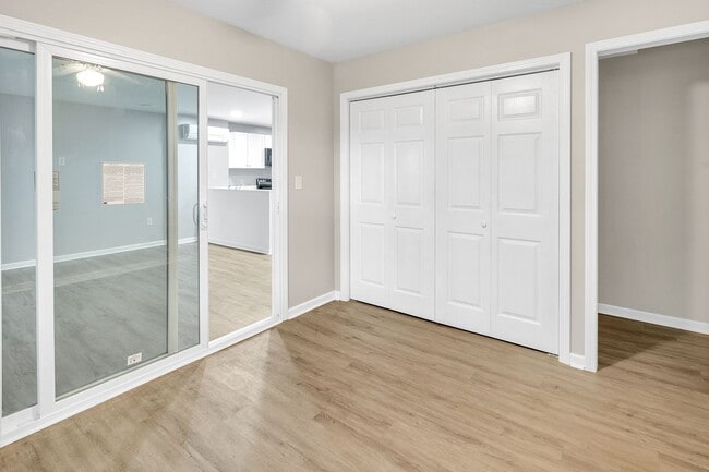 Building Photo - 107 Mink Dr