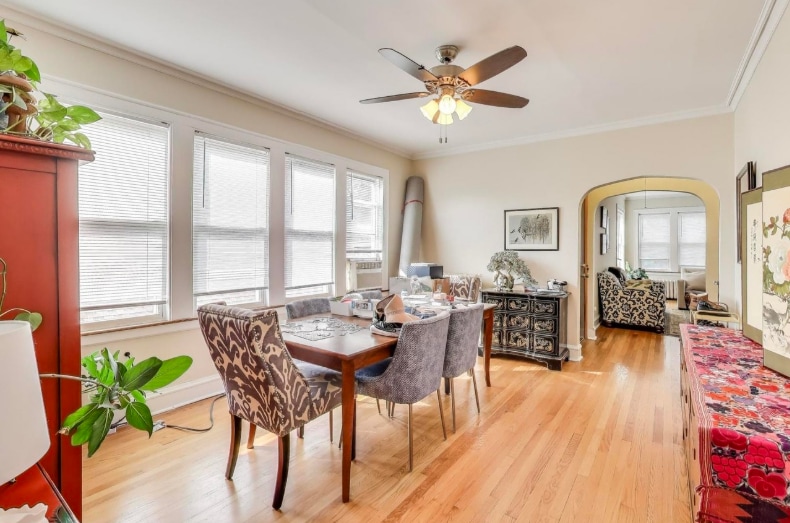 Building Photo - 2433 W Dakin St