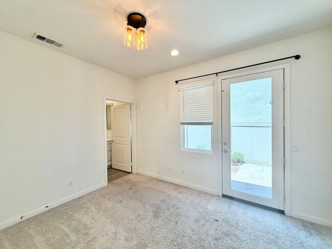 Building Photo - 30411 Ridgecrest Rd