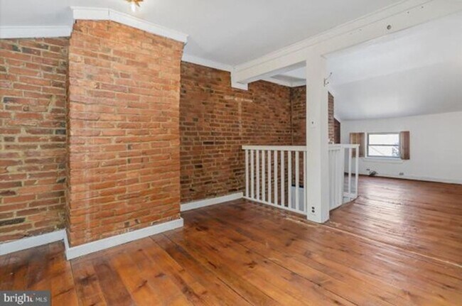 Building Photo - Enchanting Fells Point SFH 2bd/1.5ba w/ CAC, Modern Features, W/D and more! Available now