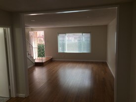 Building Photo - 1533 Berkeley St