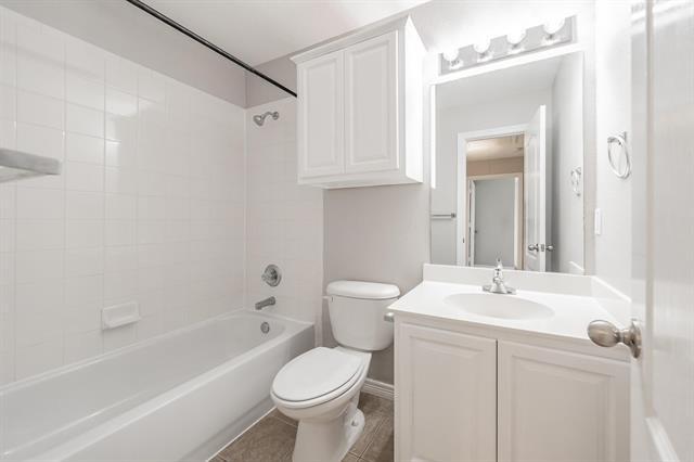 Building Photo - 230 Overleaf Dr
