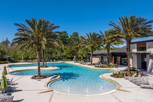 Building Photo - 17504 Saw Palmetto Ave