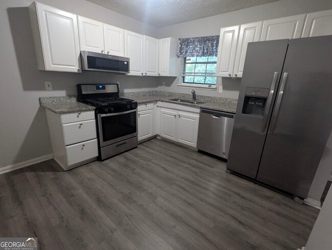 Building Photo - 2153 Cherokee Valley Cir