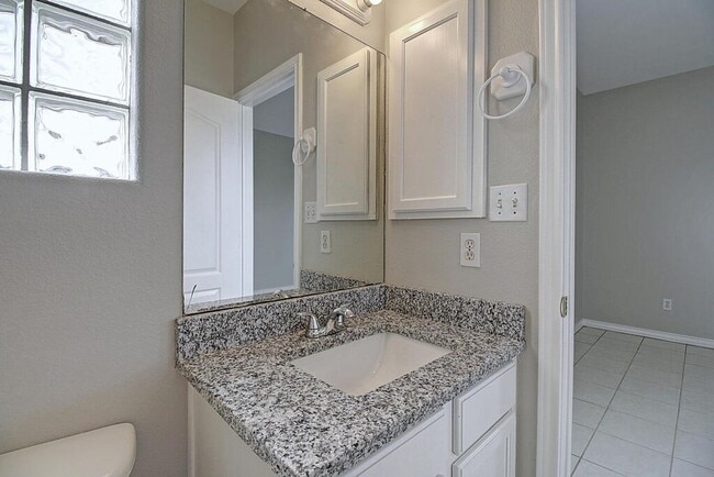 Building Photo - 13986 Fortuna Bay Dr
