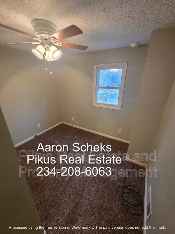 Building Photo - 1806 Flint Ave