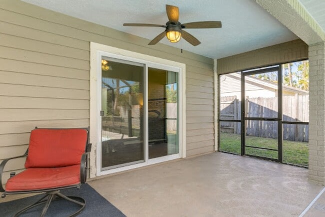 Building Photo - 6385 Banks Ave