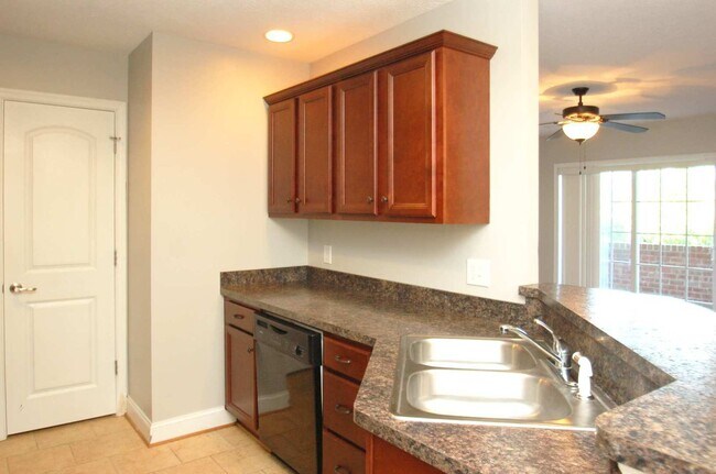 Building Photo - 100 Capstone Dr