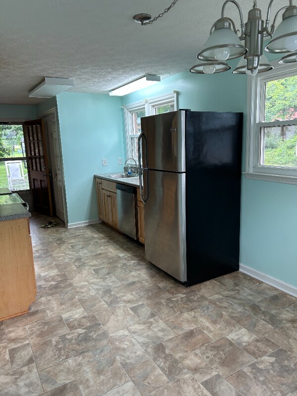 Building Photo - 127 Fairview Ave