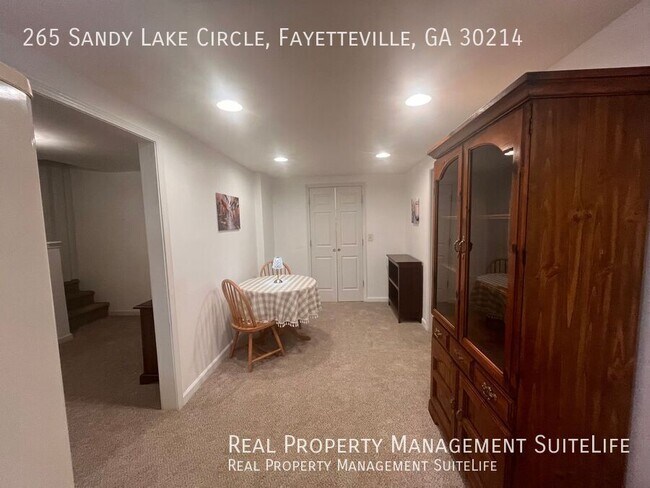 Building Photo - 265 Sandy Lake Cir