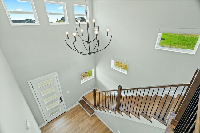 Building Photo - 540 Angels Rst Wy