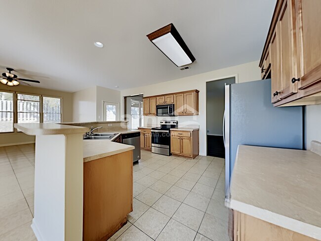 Building Photo - 7450 Shadow Run Lane
