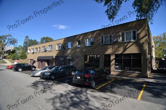 Building Photo - 226 N Broadway St