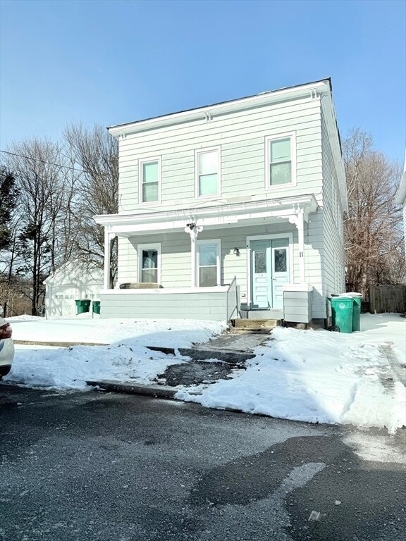 Building Photo - 11 Doane St