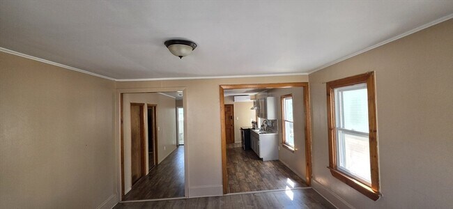 Building Photo - 18 Bullard St