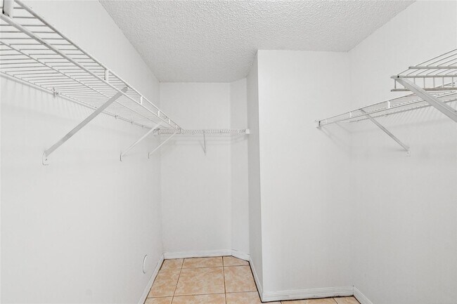 Building Photo - 2173 NW 78th Ave