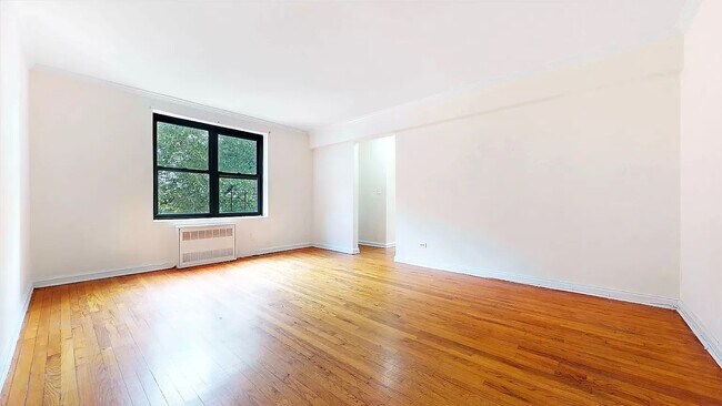 Building Photo - 4489 Broadway