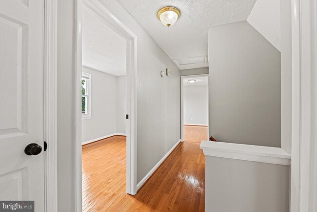 Building Photo - 9409 Mirror Pond Dr