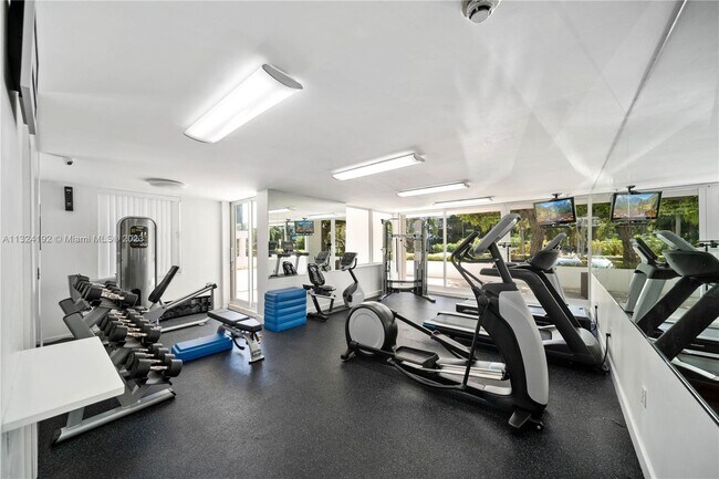 Building Photo - 155 Ocean Ln Dr