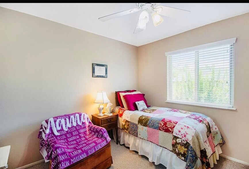 Bedroom #3, with closet - 8263 Wednesbury Ln