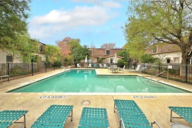 Building Photo - 7801 Shoal Creek Blvd