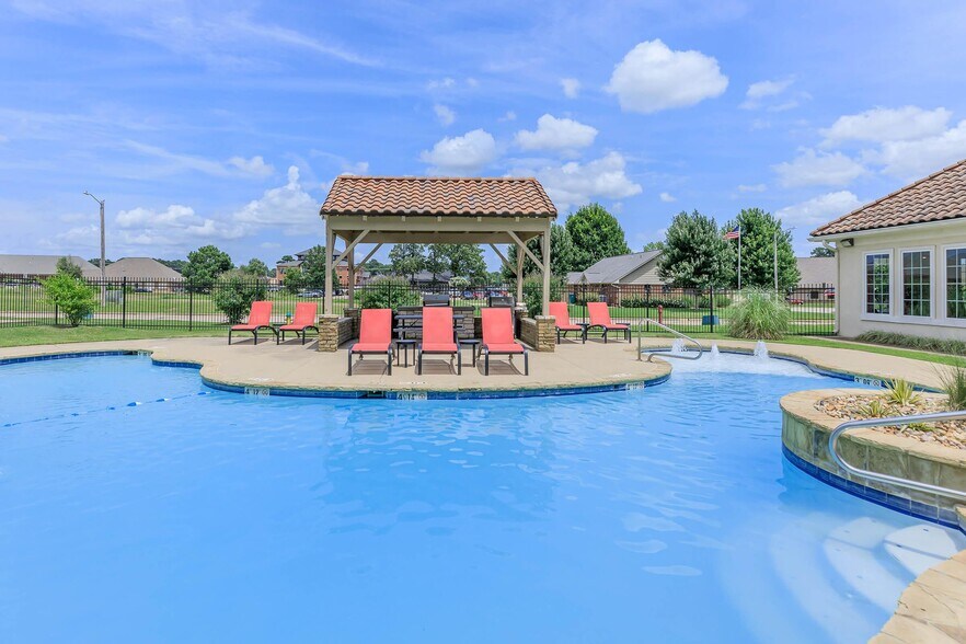 Primary Photo - Arista Apartments