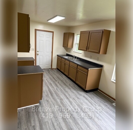 Building Photo - 2808 Benford Ln