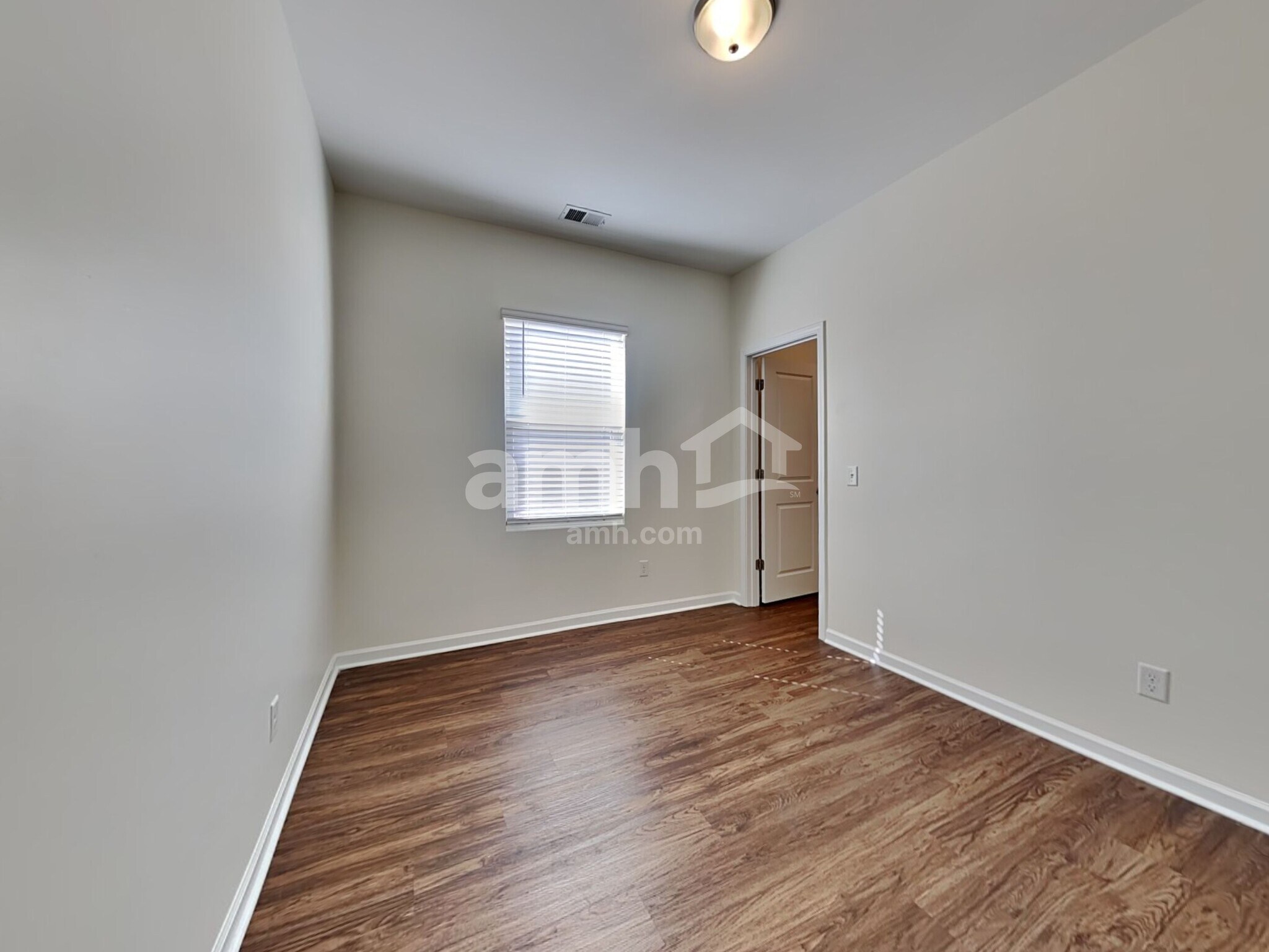 Building Photo - 224 Orion Way