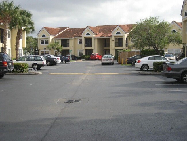 Building Photo - 15051 SW 103rd Ln