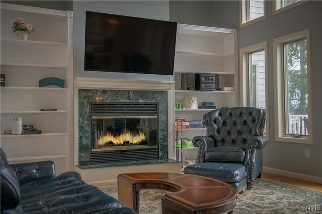 Building Photo - 1916 W Lake Rd