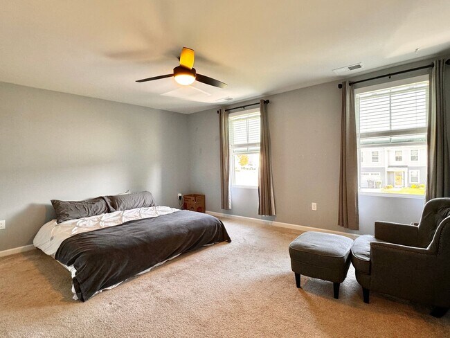 Building Photo - Close NGIC & Ruckersville area- Great two ...