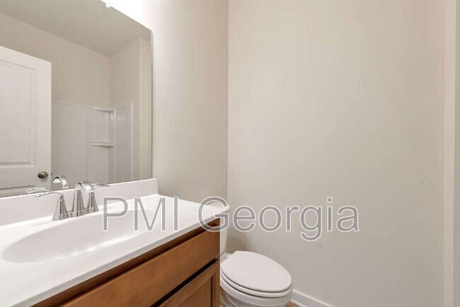 Building Photo - 1807 Brandsford St NW