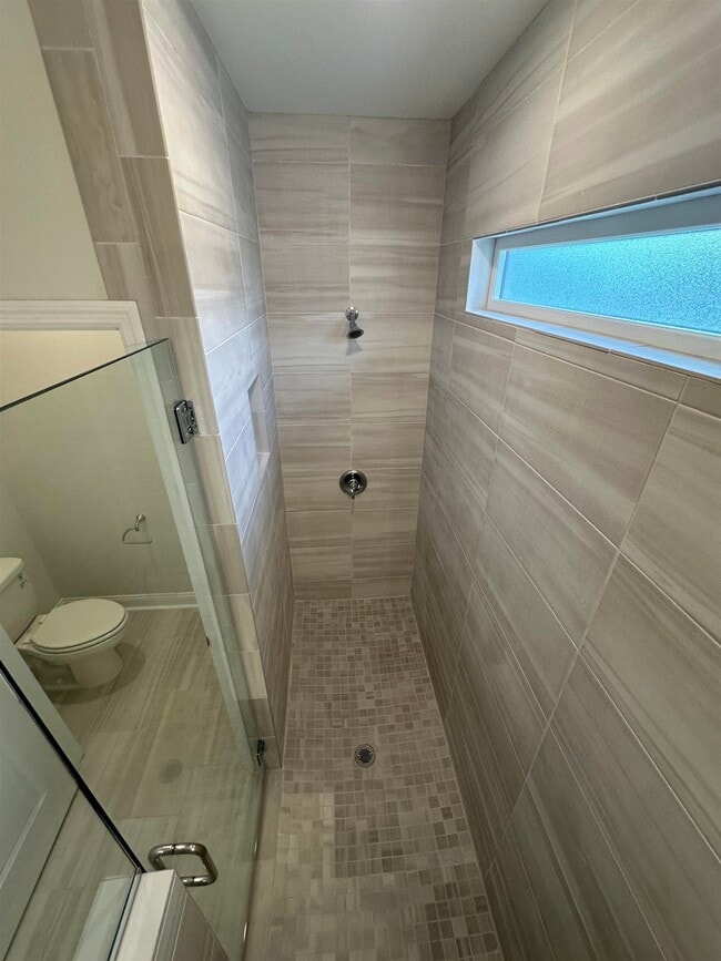 Building Photo - 5662 Native Oak Dr