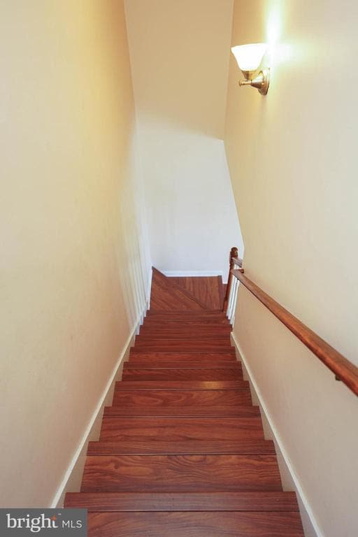 Building Photo - 1331 Aspen Dr