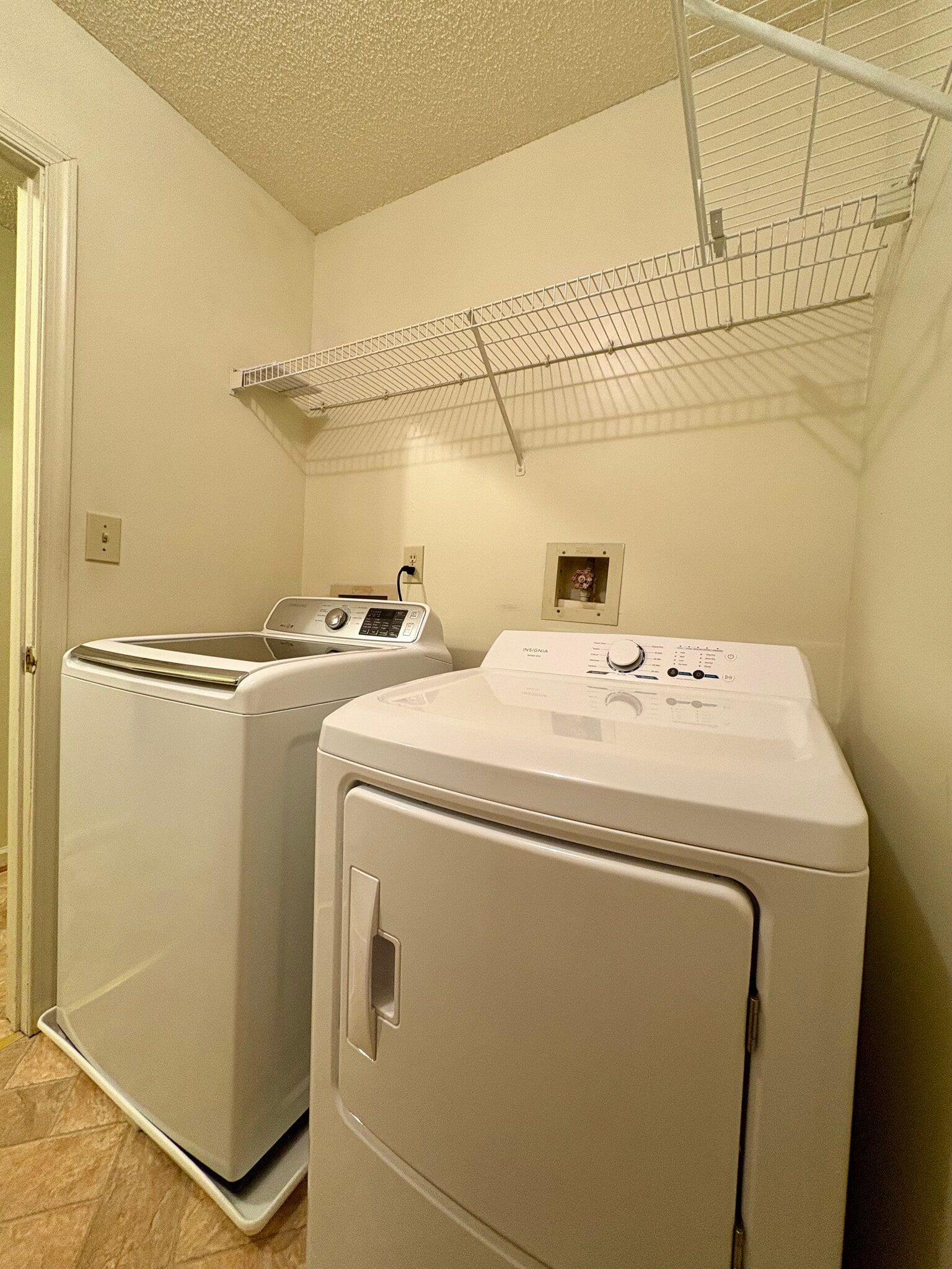 Newer models of washer and dryer included in rental - 208 Quarter Trl