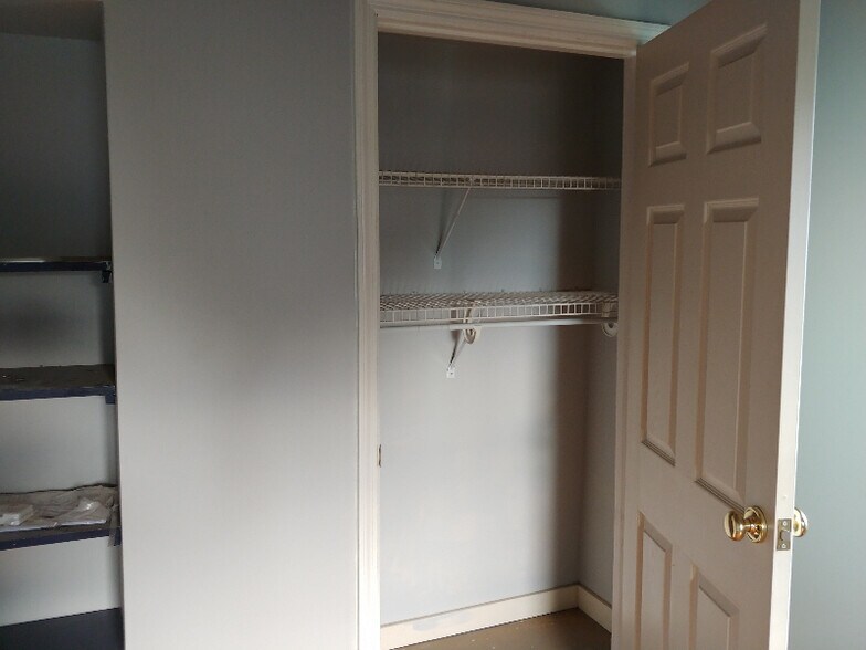 Building Photo - 117 N Middlesex Rd