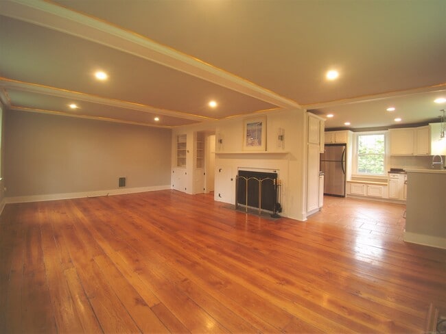 Primary Photo - 243 Highland Ave