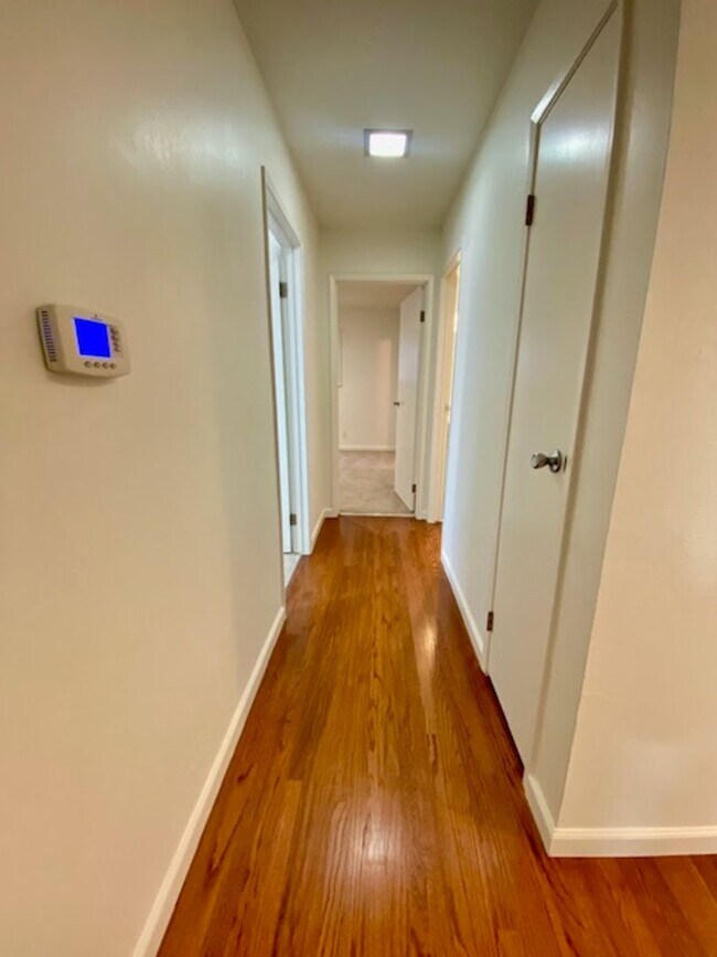 Building Photo - Updated property with luxury Appliances in a prime location in Livermore