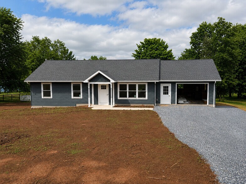 Building Photo - 501 Black Horse Rd