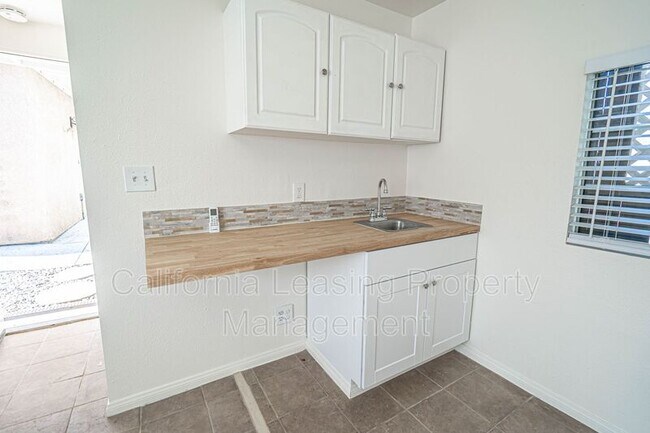 Building Photo - 29717 Hunstock St