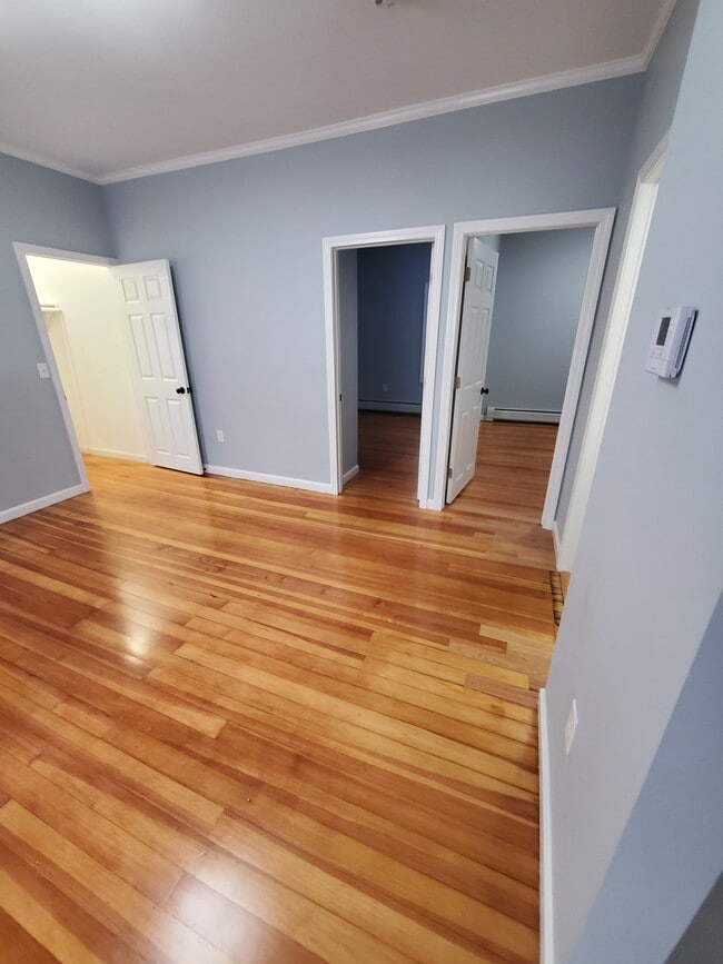 Building Photo - 38 Tuttle St