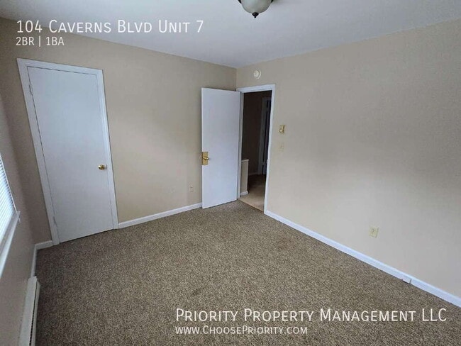 Building Photo - 104 Caverns Blvd