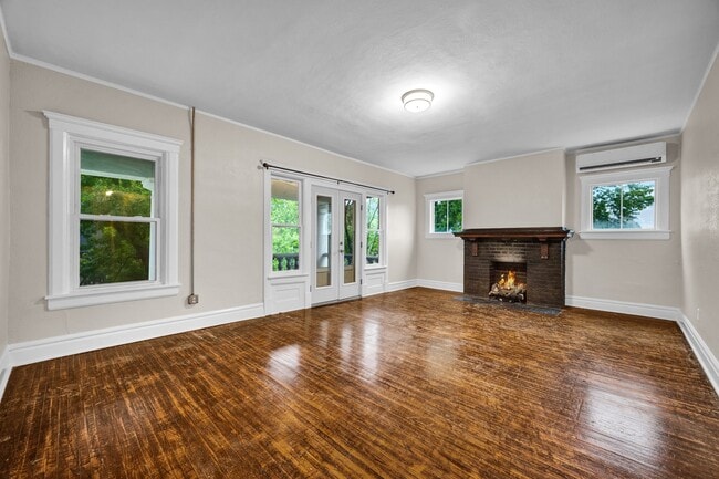 Floorplan - 107 NE Roanoke Ave
