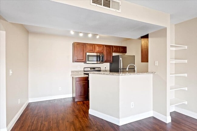 Building Photo - 5154 S Jones Blvd