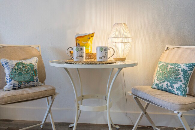 Building Photo - 611 Destiny Dr