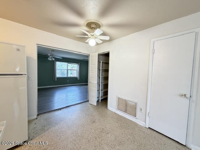 Building Photo - 426 Oakridge Ave