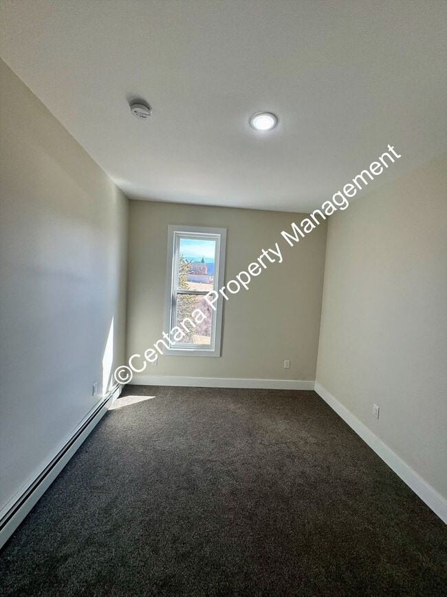 Building Photo - 614 N Alaska St