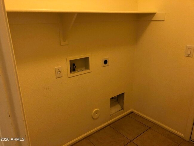 Building Photo - 16668 W Belleview St