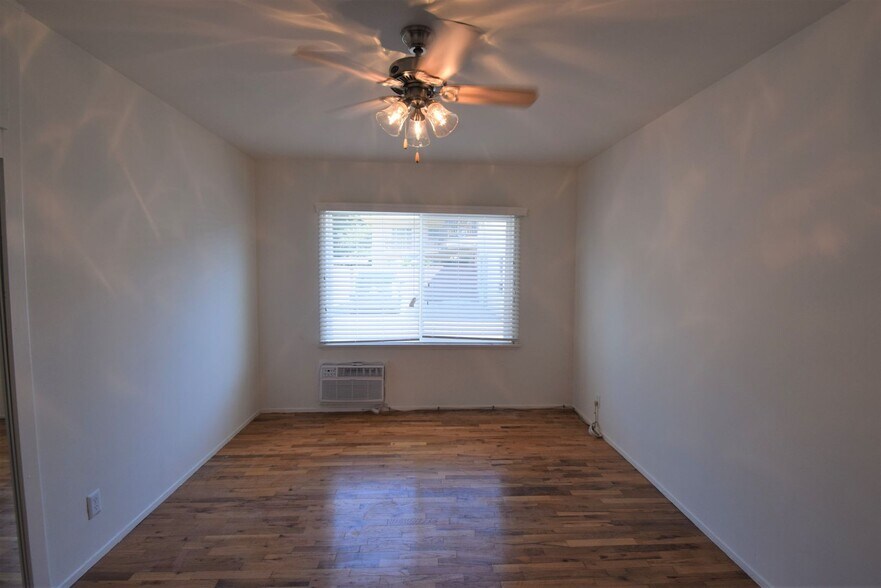 Building Photo - 5220-26 Radford Avenue